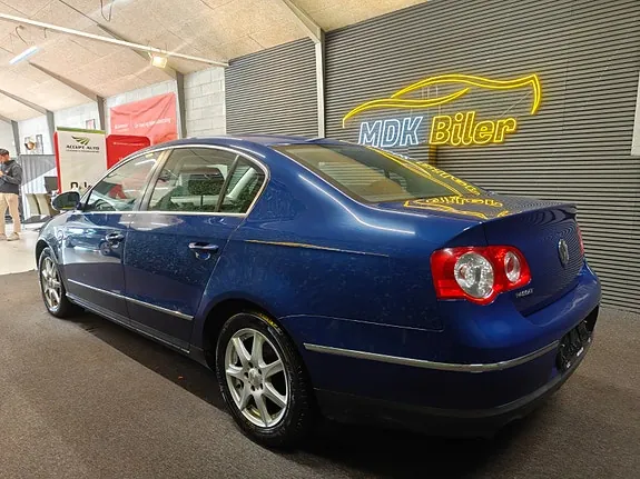 Volkswagen Passat 2009 photo 3