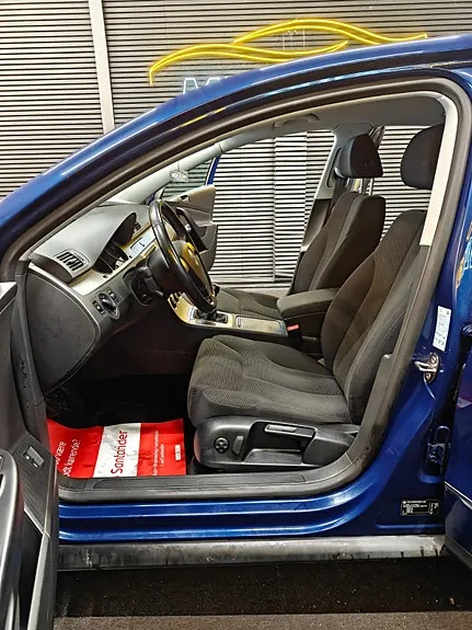 Volkswagen Passat 2009 photo 5