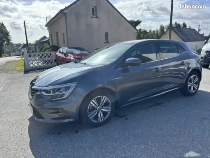 Renault Megane 2021 photo 2