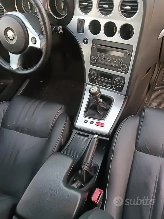 Alfa Romeo 159 2007 photo 2