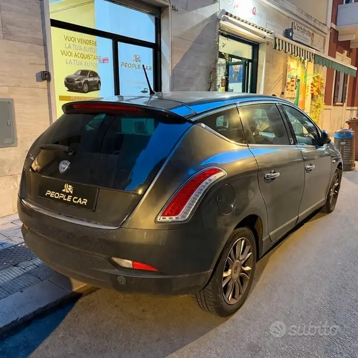 Lancia Delta 2011 photo 4