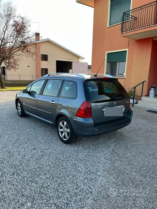 Peugeot 307 Sw 2008 photo 3