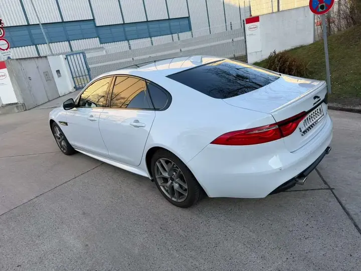 Jaguar Xf
