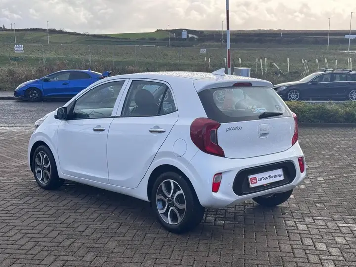 Kia Picanto 2023 photo 4