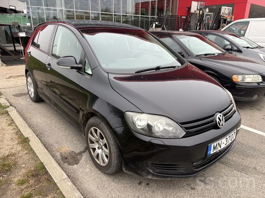 Volkswagen Golf Plus 2010 photo 2
