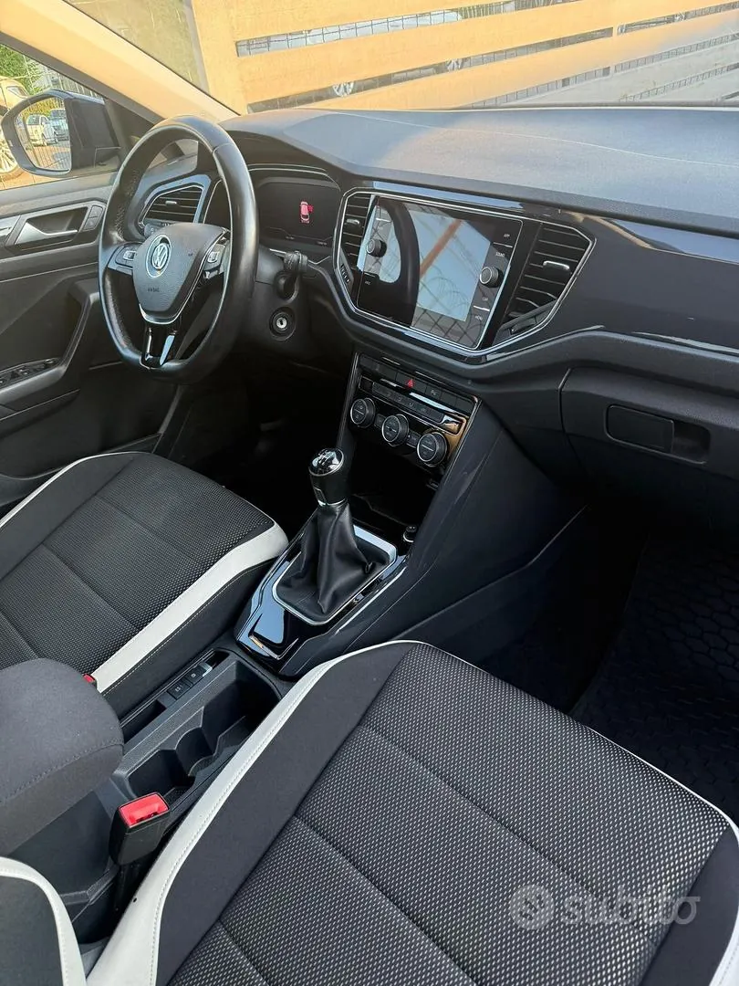 Volkswagen T-Roc 2019 photo 4