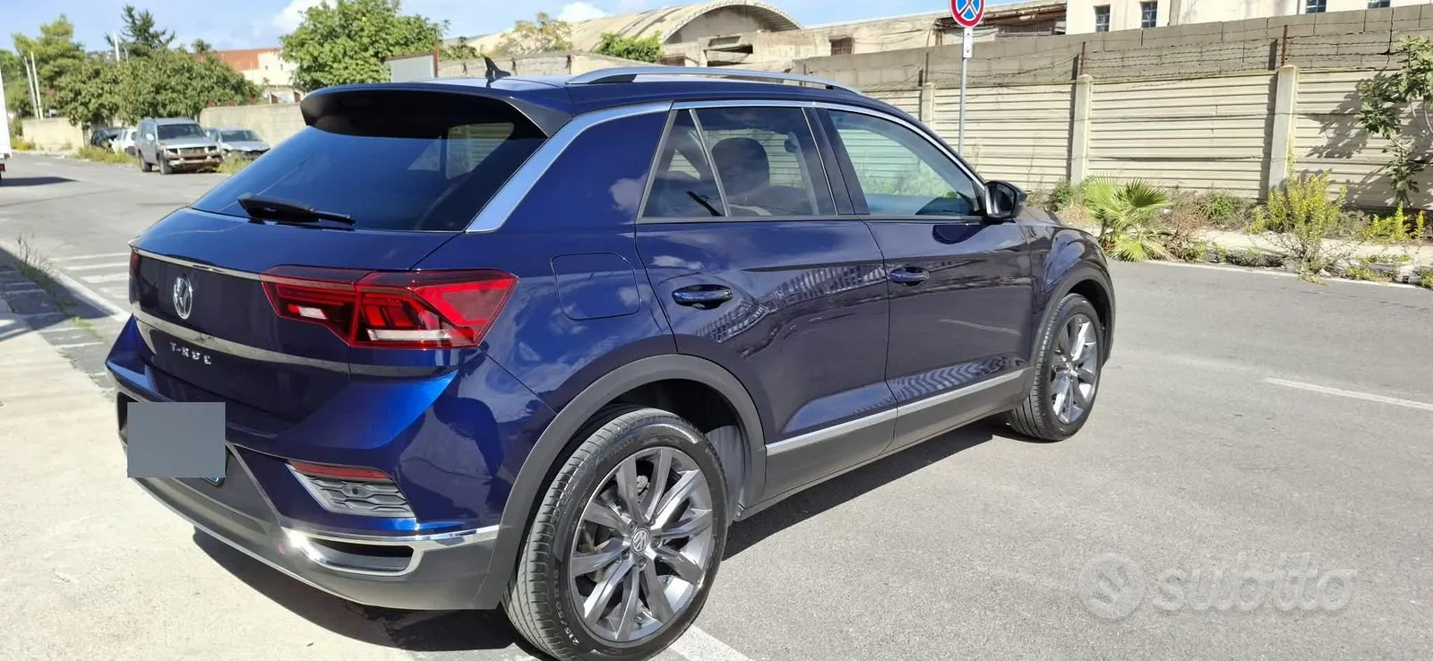 Volkswagen T-Roc 2019 photo 2