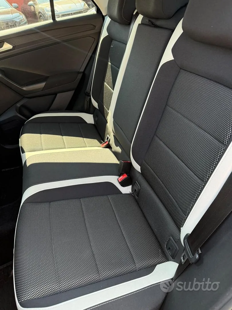 Volkswagen T-Roc 2019 photo 5