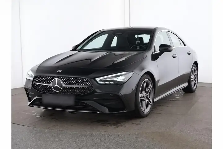 Mercedes-Benz Cla 200 Amg-Line