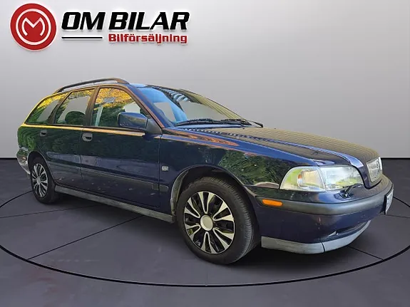 Volvo V40 1999 photo 3