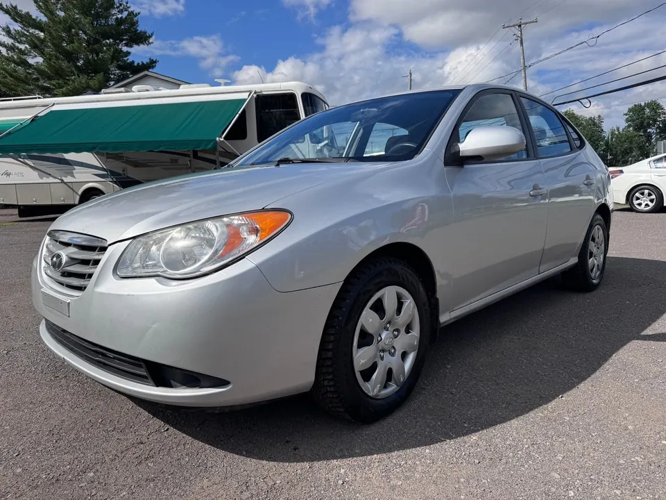Hyundai Elantra 2010 photo 2