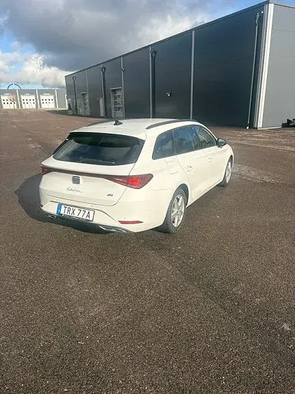 Seat Leon 2021 photo 2