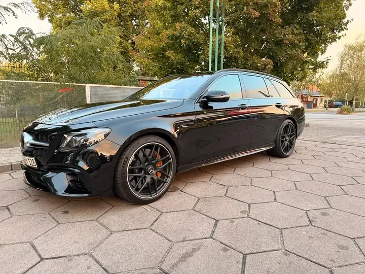 Mercedes-Benz E63S