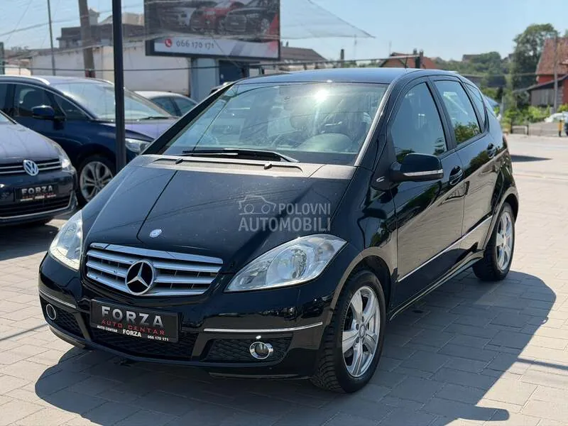 Mercedes-Benz A180 2009 photo 2