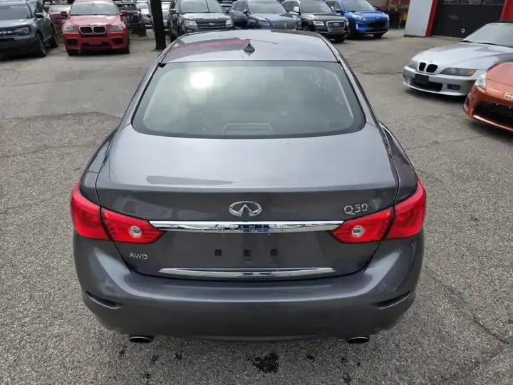 Infiniti Q50 2016 photo 5