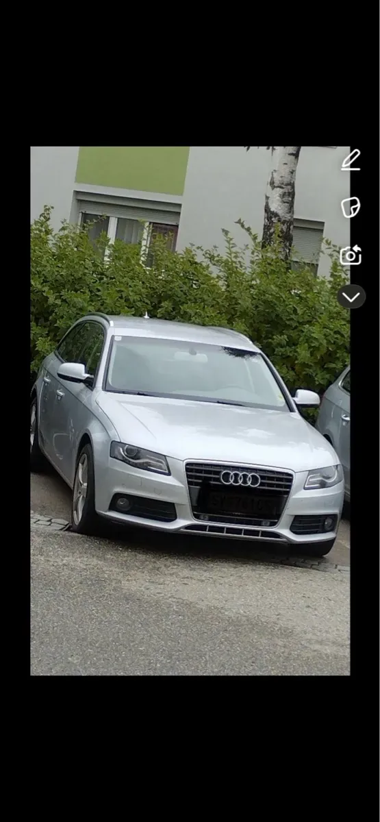 Audi A4 2011 photo 2