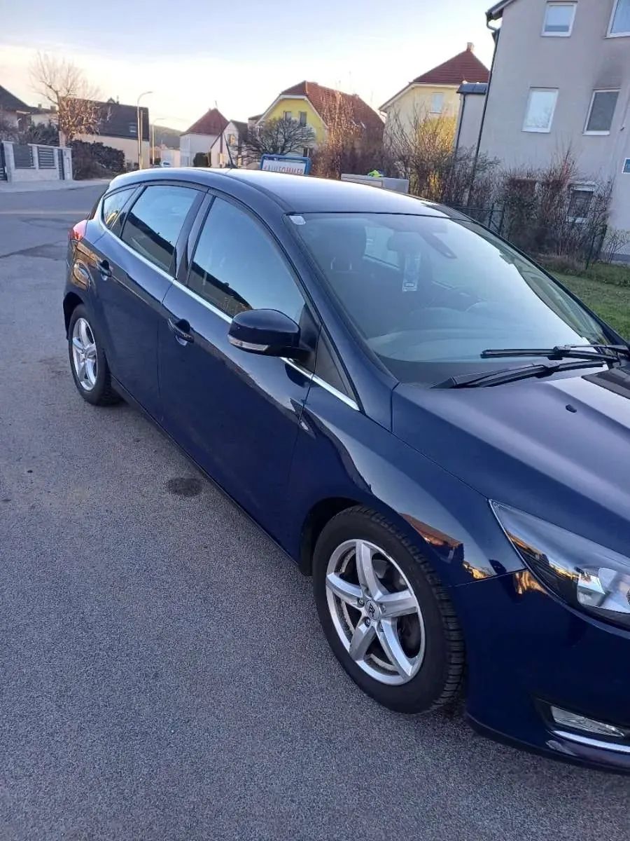 Ford Focus 2015 photo 2