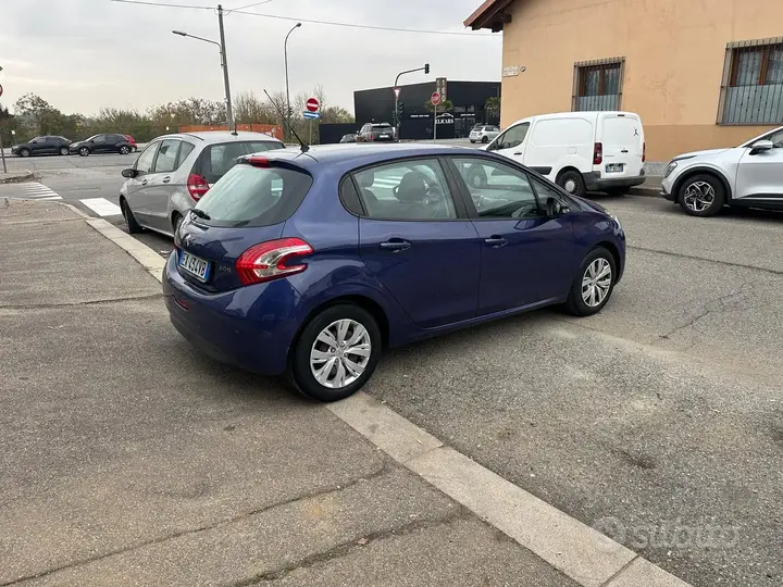 Peugeot 208 2014 photo 4
