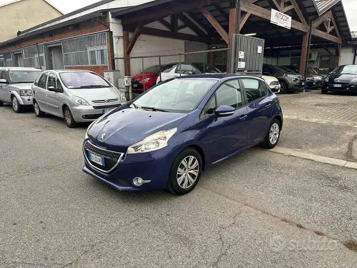 Peugeot 208 2014 photo 3