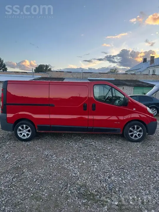 Renault Trafic 2008 photo 2