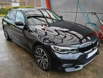 BMW 318I