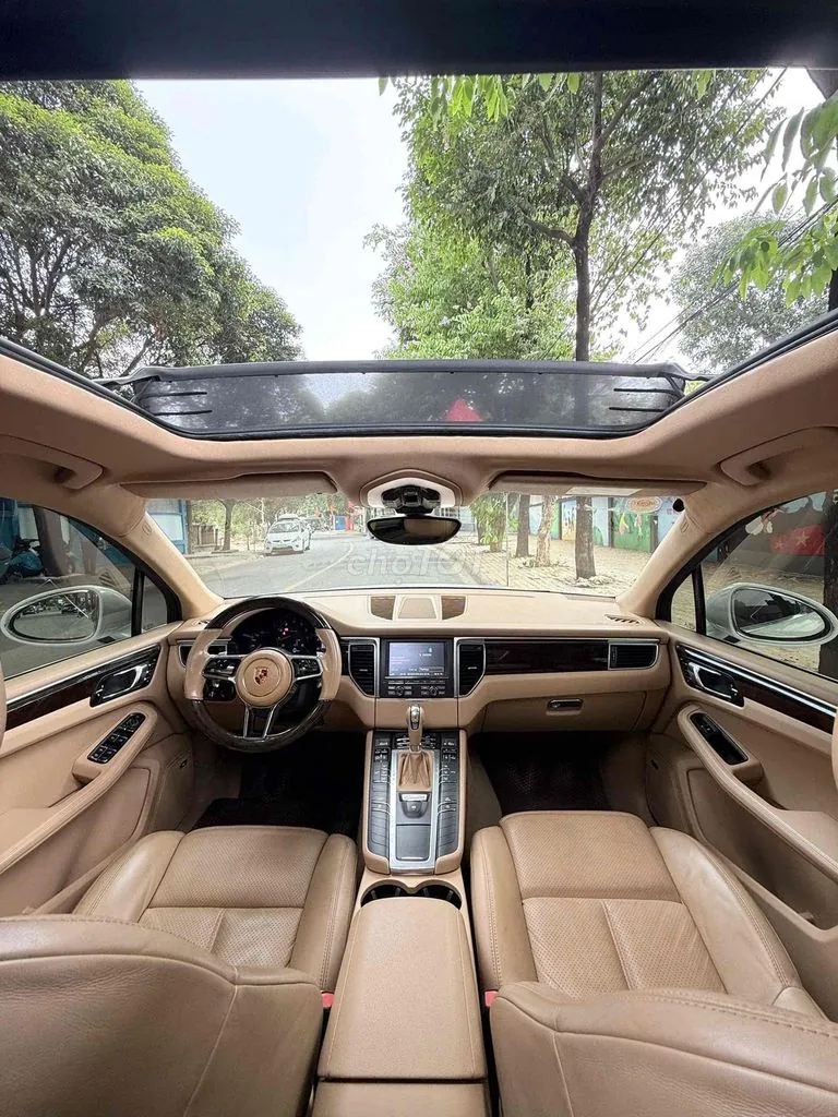 Porsche Macan 2023 photo 2