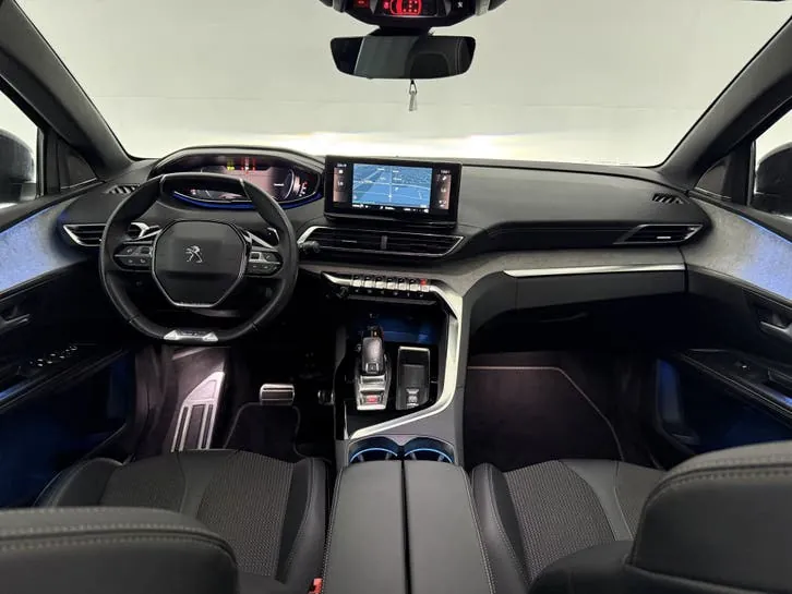 Peugeot 5008 2022 photo 2