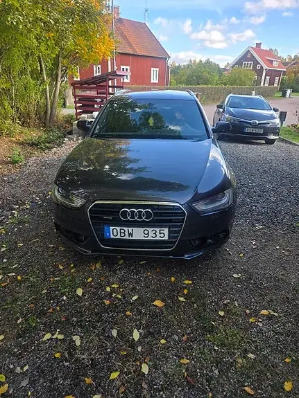 Audi A4 2014 photo 2