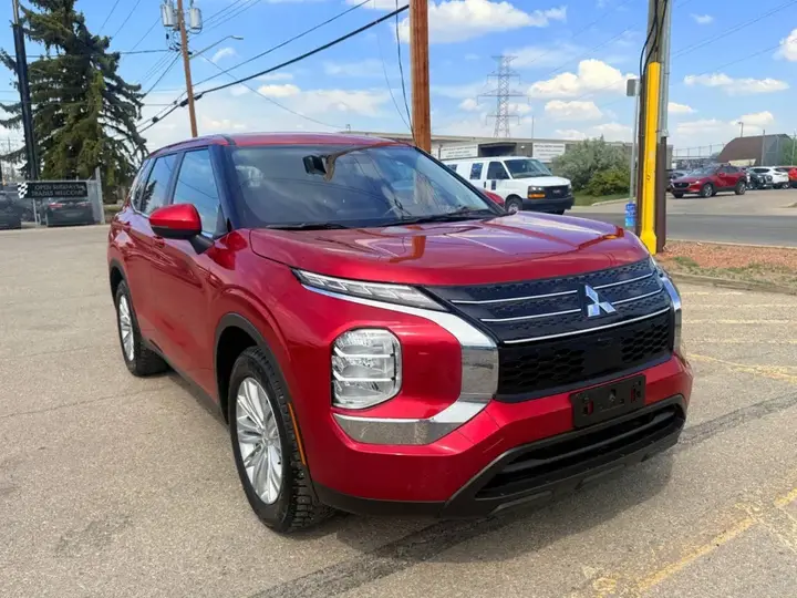 Mitsubishi Outlander 2024 photo 3