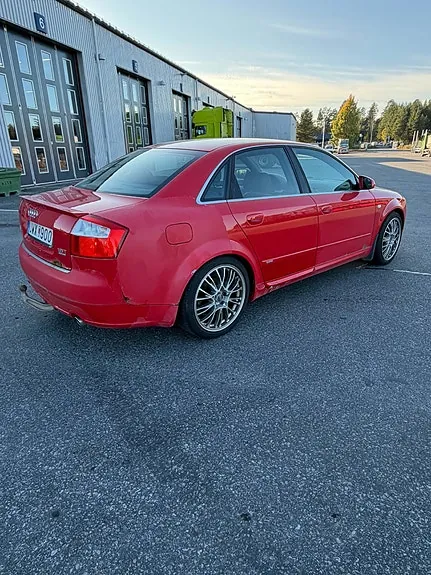 Audi A4 2004 photo 3