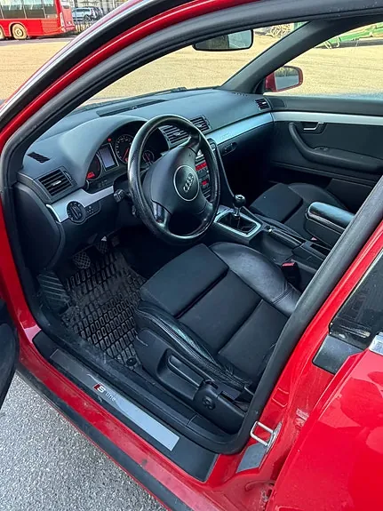 Audi A4 2004 photo 5