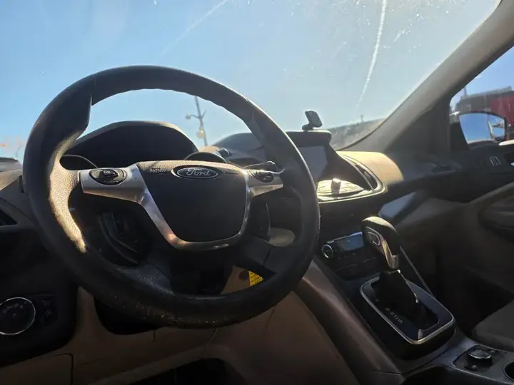 Ford Escape 2013 photo 3