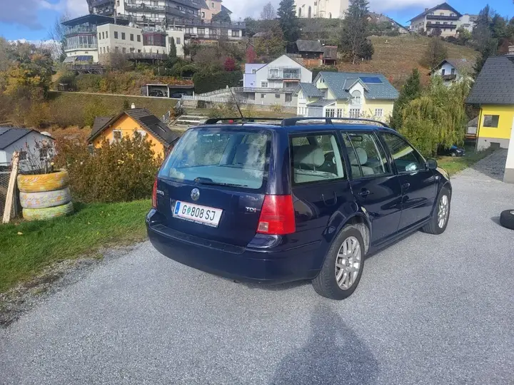 Volkswagen Bora 2001 photo 2