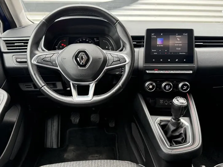 Renault Clio 2019 photo 2