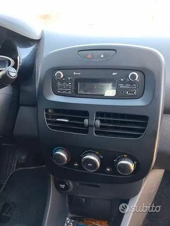 Renault Clio 2016 photo 5