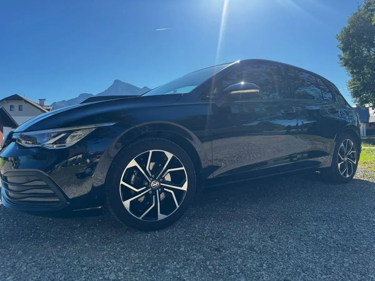 Volkswagen Golf 2021 photo 2