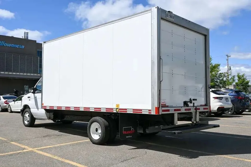 Ford E-Series 2018 photo 3