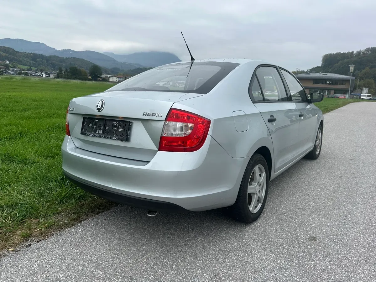 Skoda Rapid 2014 photo 3