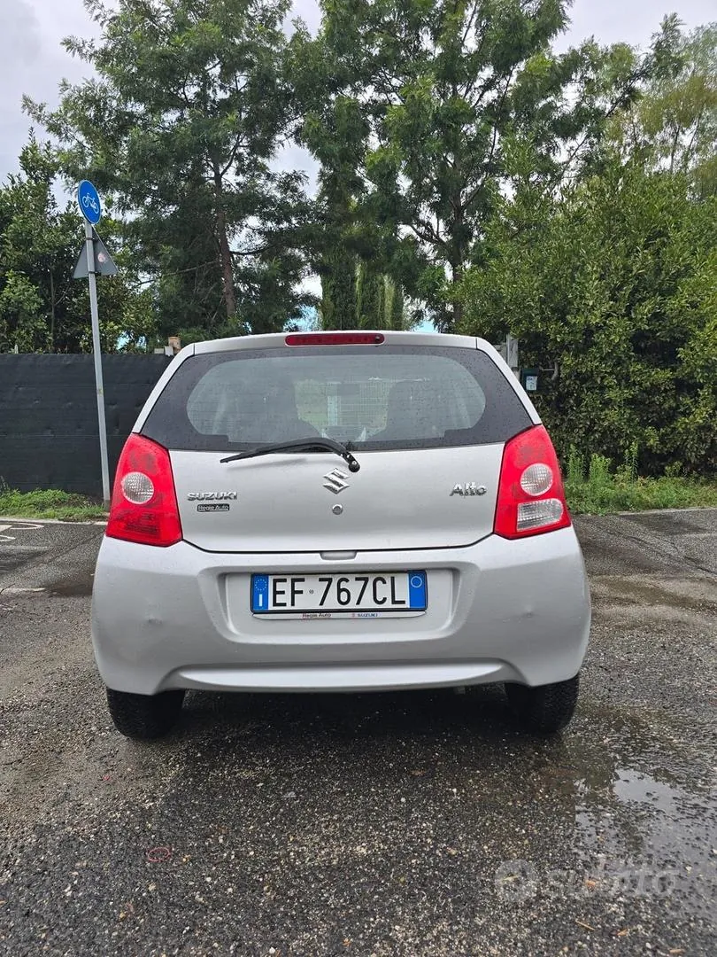 Suzuki Alto 2010 photo 5