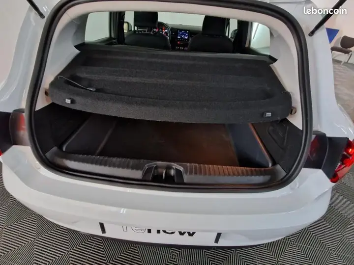 Renault Clio 2022 photo 4