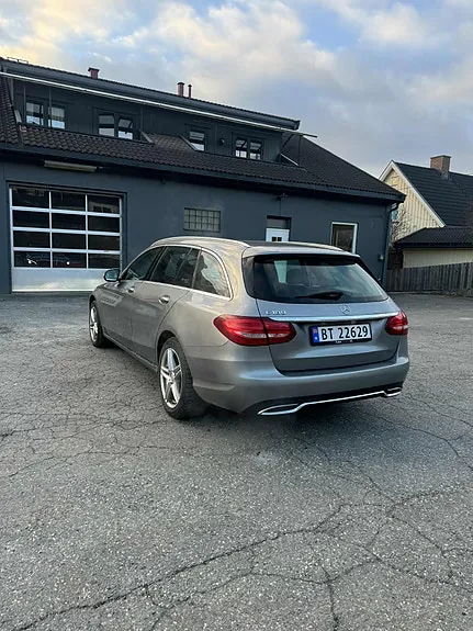 Mercedes-Benz C180 2014 photo 4
