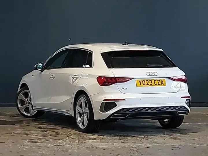 Audi A3 2023 photo 2
