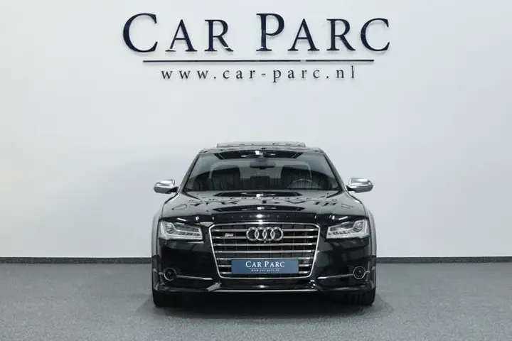 Audi S8 2015 photo 3