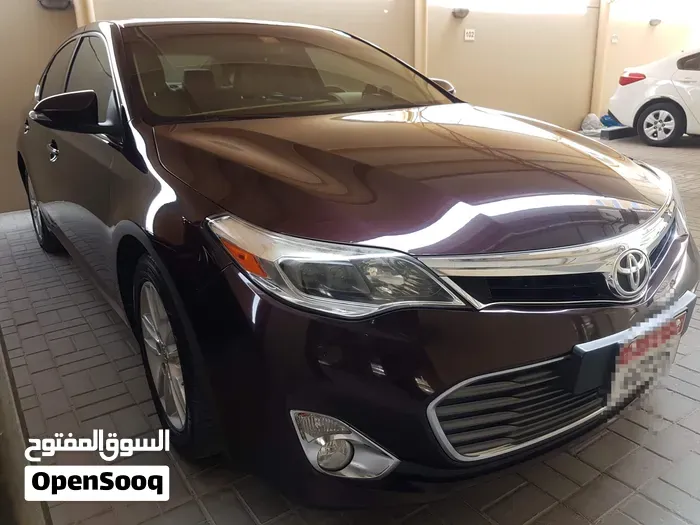 Toyota Avalon 2013 photo 2