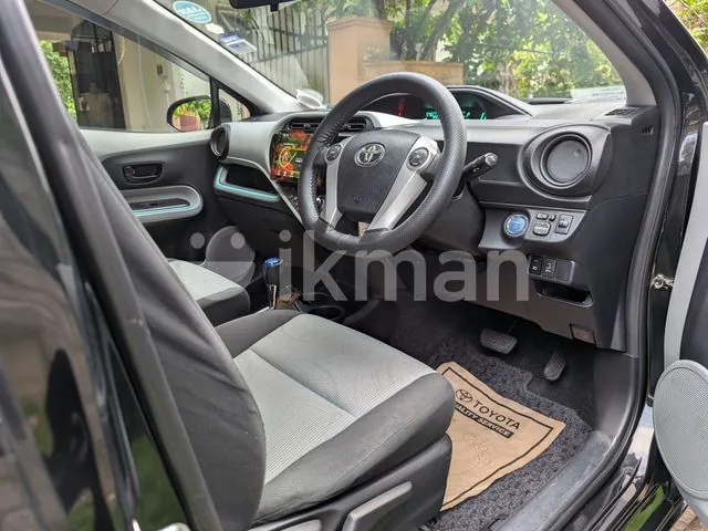Toyota Aqua 2013 photo 4