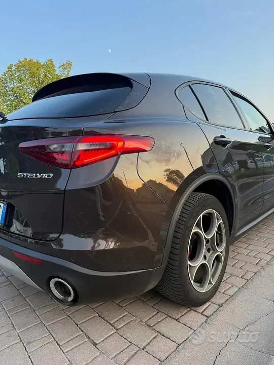Alfa Romeo Stelvio 2018 photo 4