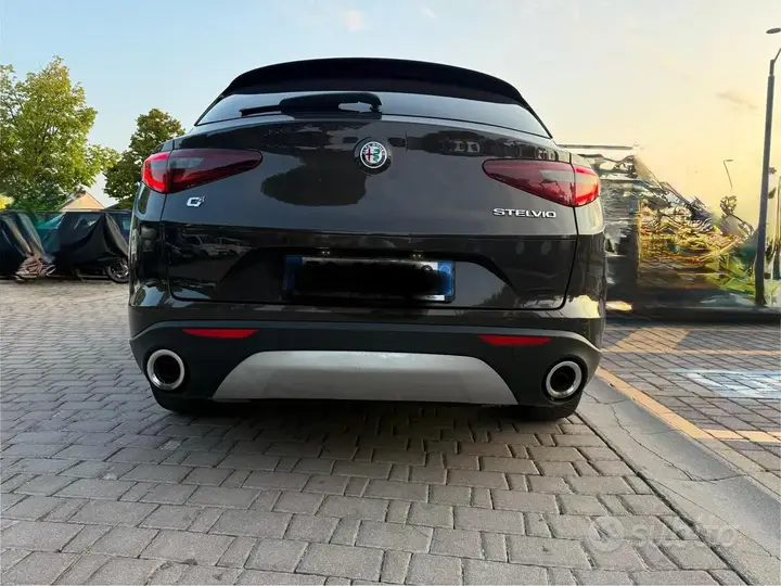 Alfa Romeo Stelvio 2018 photo 3