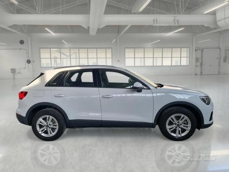 Audi Q3 2022 photo 3