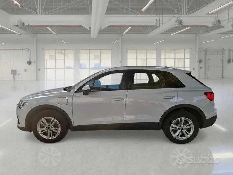 Audi Q3 2022 photo 5
