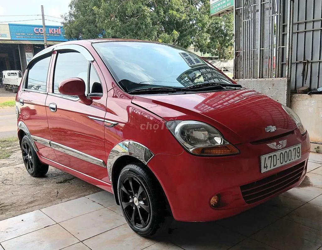 Chevrolet Spark 2011 photo 4